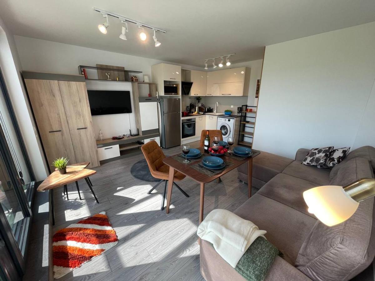 Panoramic Apartment In Varna With Underground Parking Eksteriør bilde